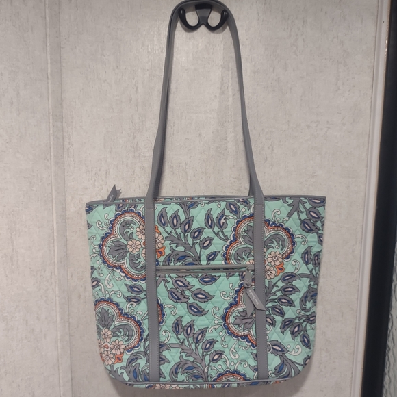 Vera Bradley Trimmed Fan Flowers Bag - Picture 11 of 16